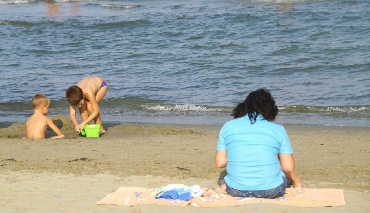 Villetta Maiori Lido delle Nazioni Ngoại thất bức ảnh